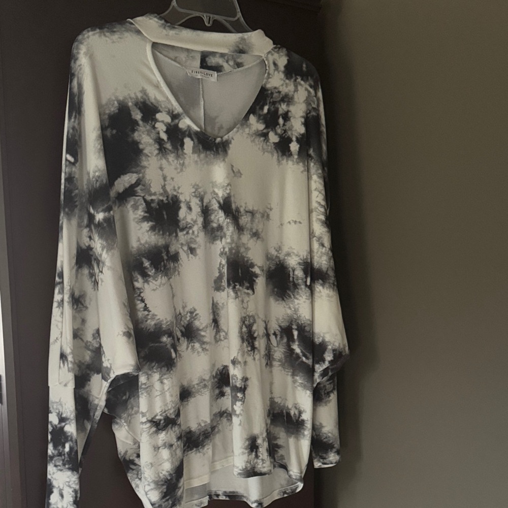 First Love Grey and Cream Tie-Dye Dolman Top